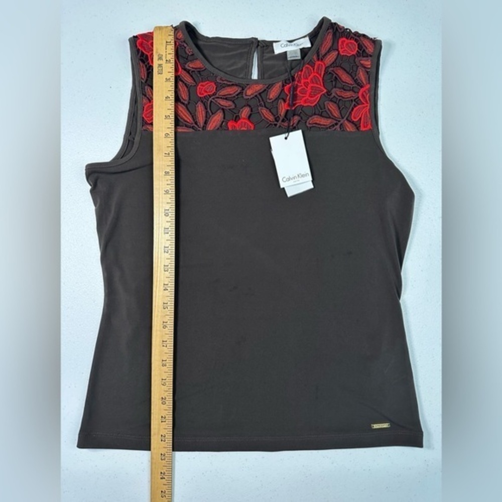 Calvin Klein, Brown and red, tank with lace detail, size small - Picture 5 of 8